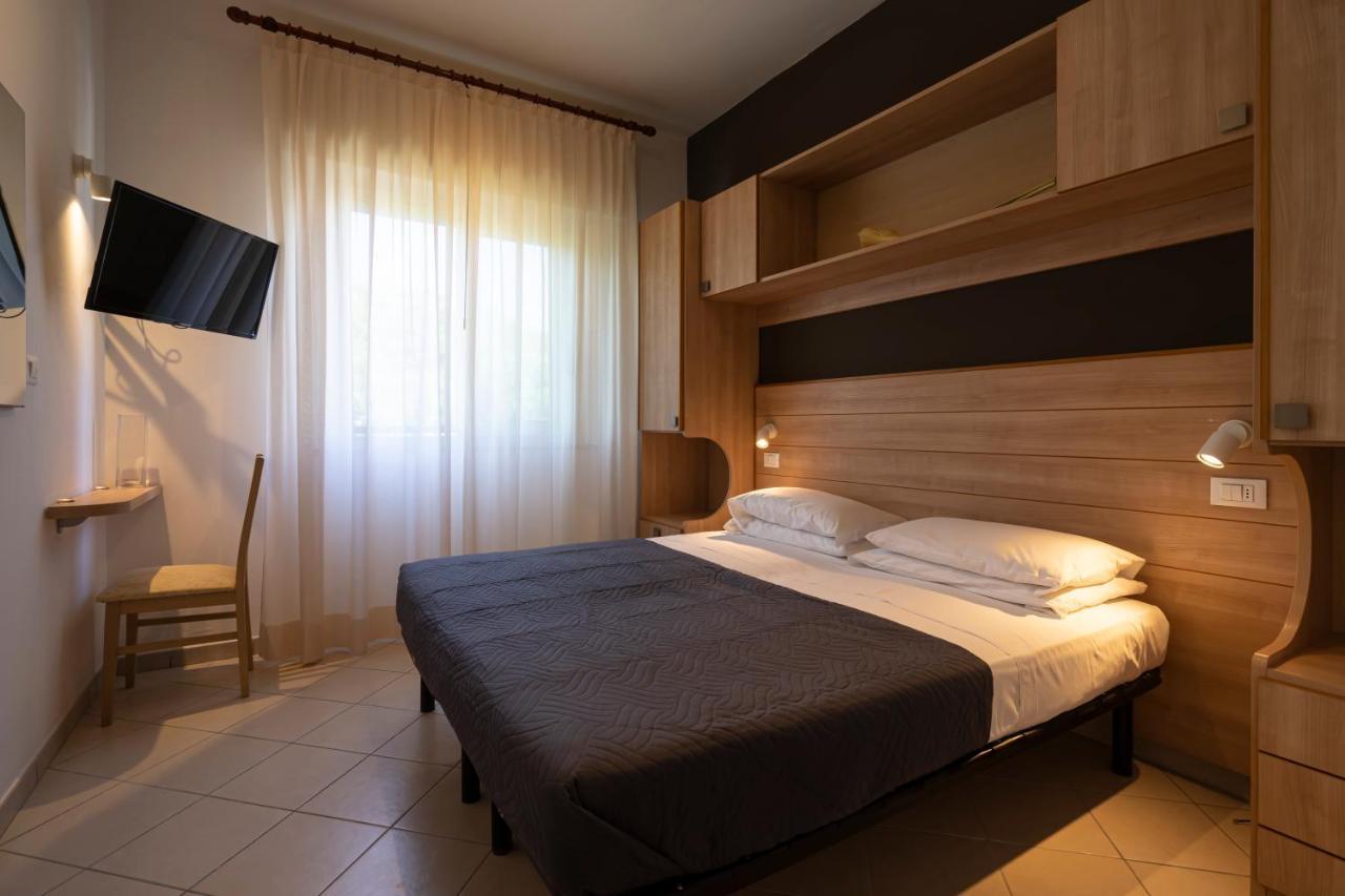 Hotel Mocambo Riccione Luaran gambar