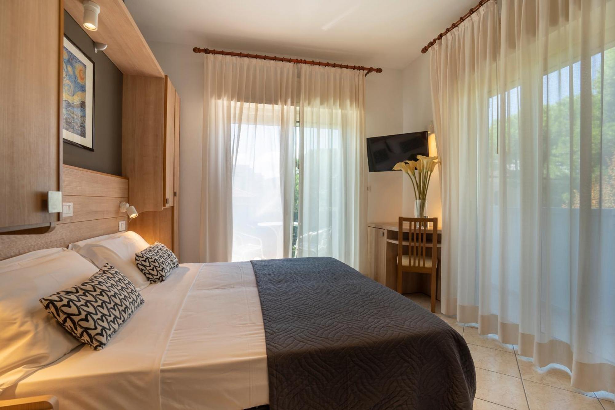 Hotel Mocambo Riccione Luaran gambar